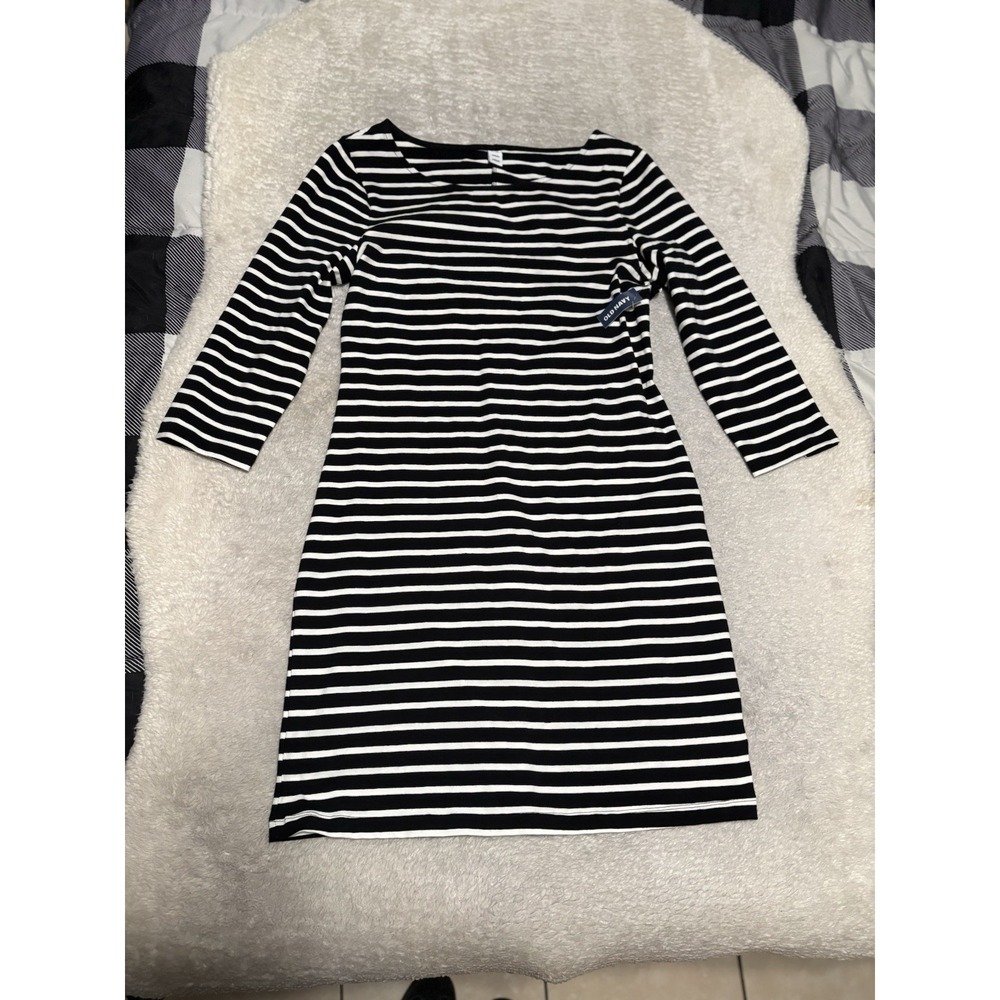 Old Navy Women's Boatneck Black White Striped Dress Size Medium NWT